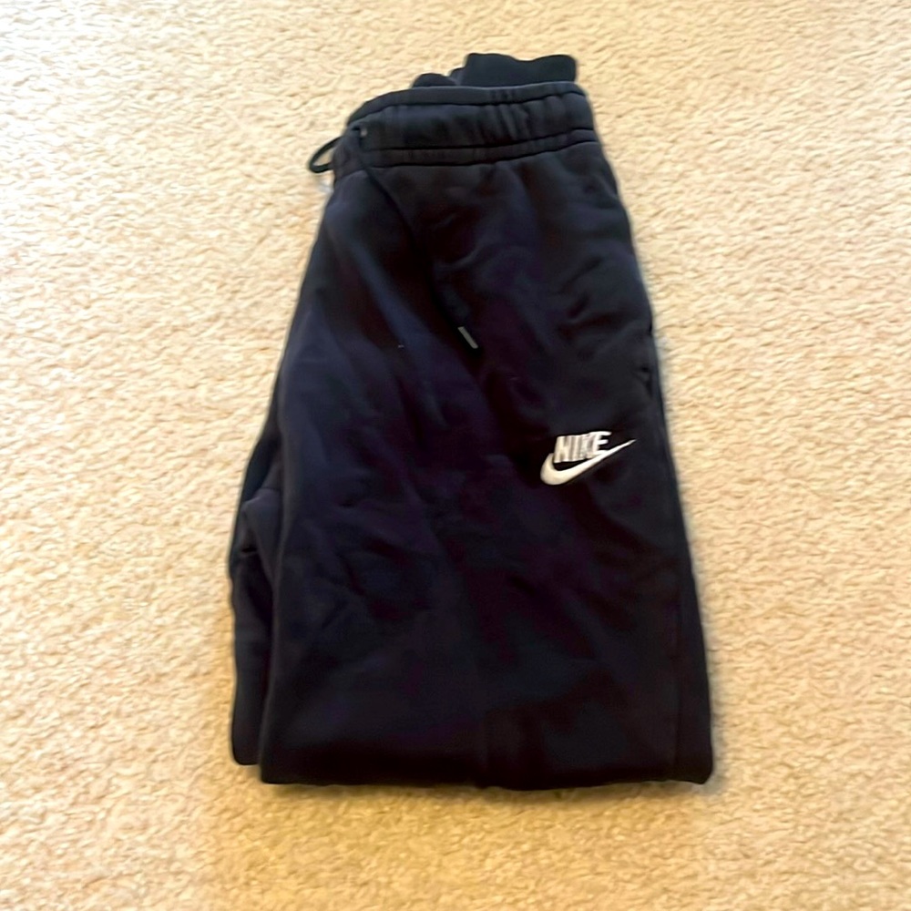Black Nike sweatpants